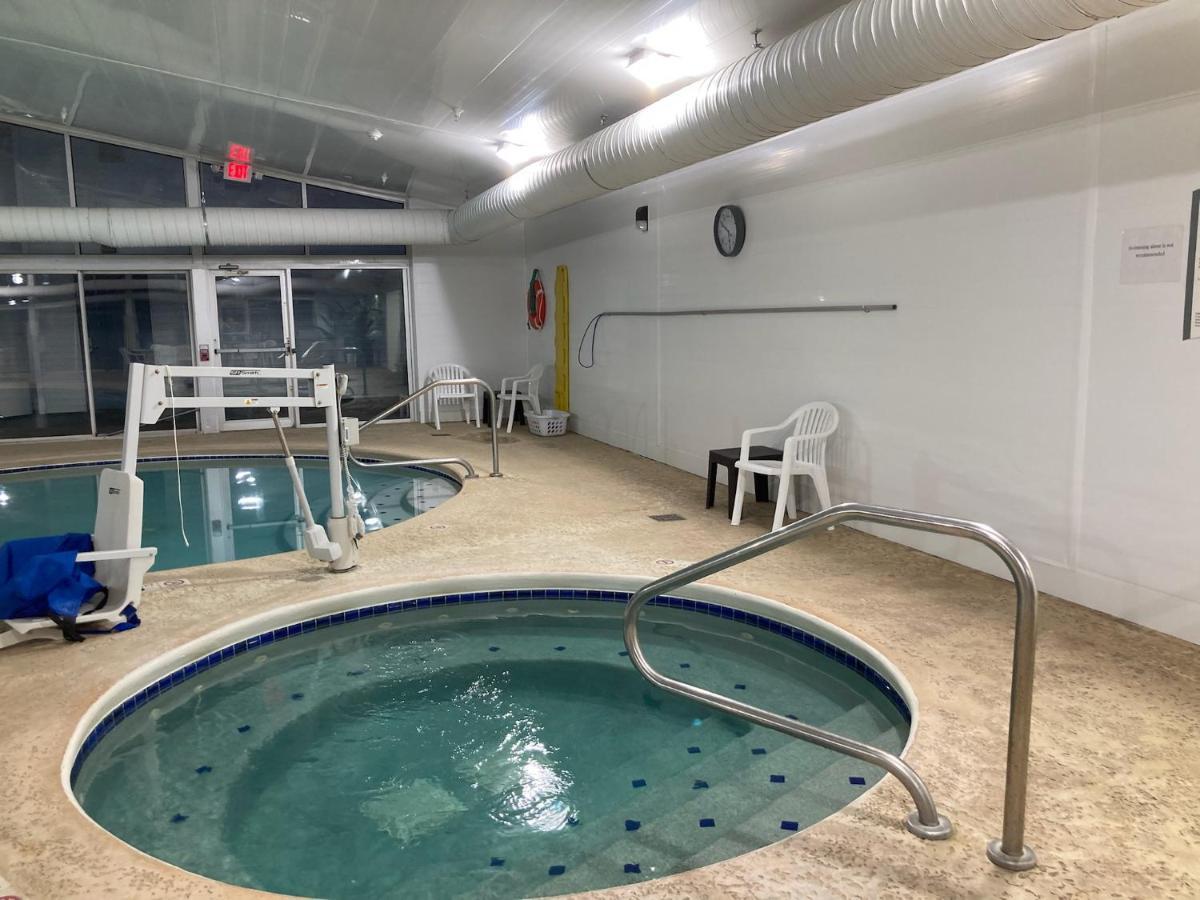 Quality Inn & Suites Bellville - Mansfield Dış mekan fotoğraf