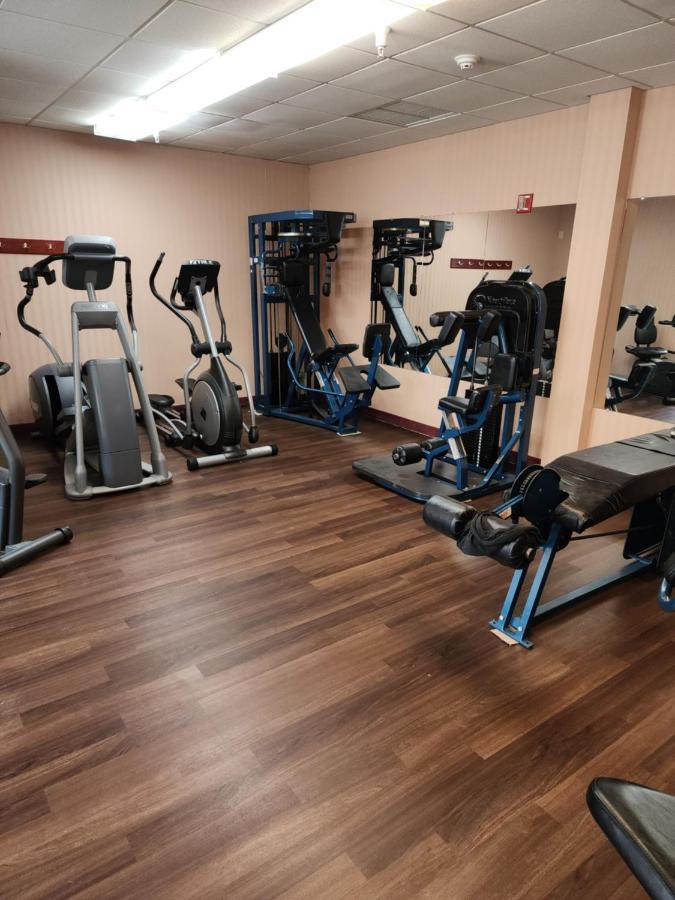 Quality Inn & Suites Bellville - Mansfield Dış mekan fotoğraf