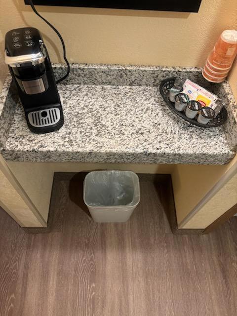 Quality Inn & Suites Bellville - Mansfield Dış mekan fotoğraf