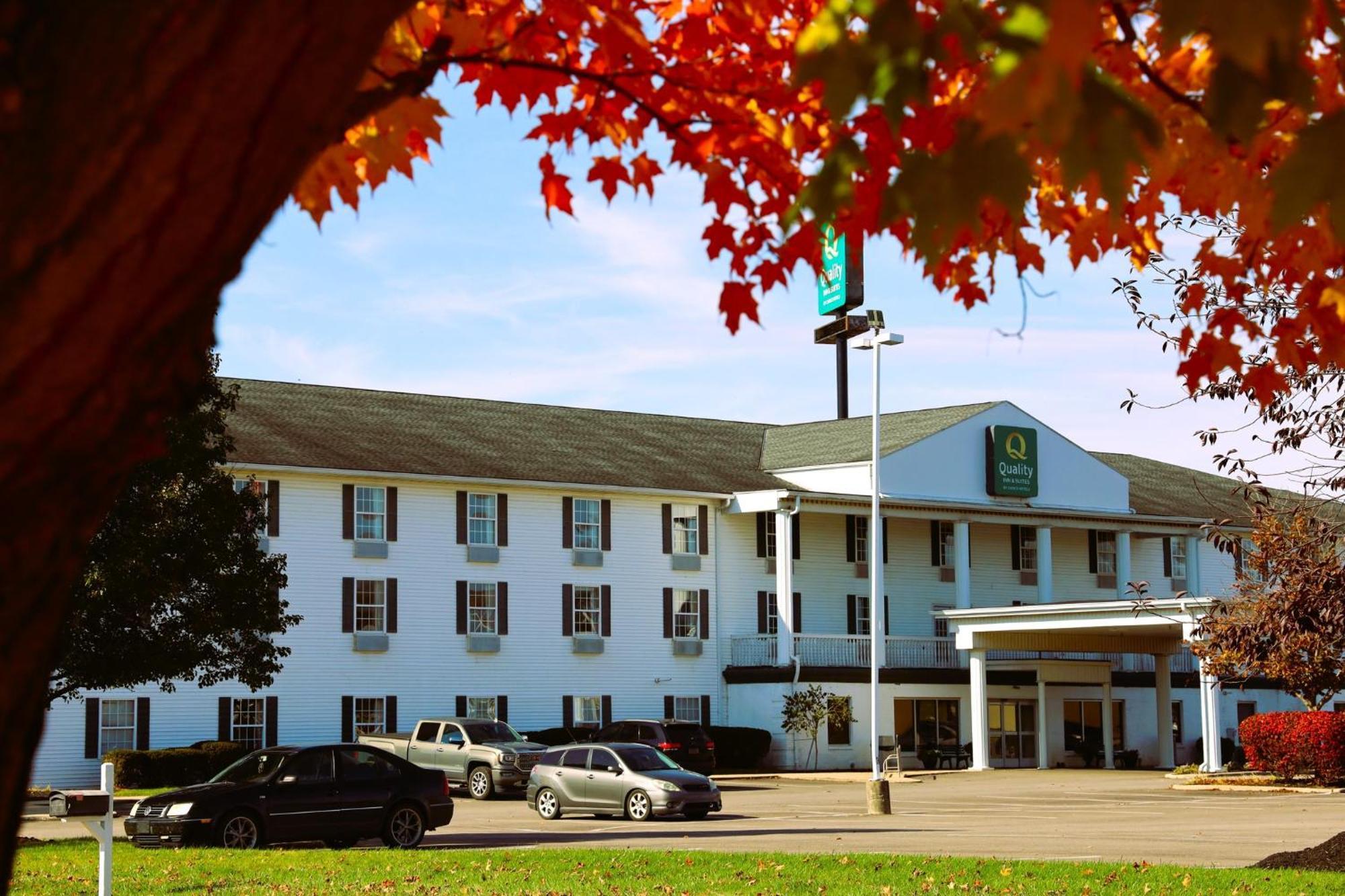 Quality Inn & Suites Bellville - Mansfield Dış mekan fotoğraf
