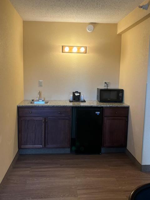 Quality Inn & Suites Bellville - Mansfield Dış mekan fotoğraf