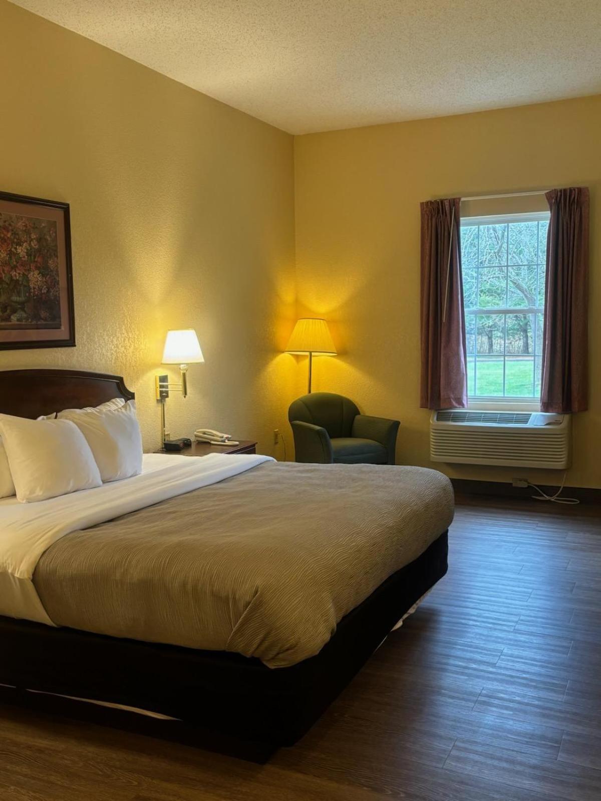 Quality Inn & Suites Bellville - Mansfield Dış mekan fotoğraf