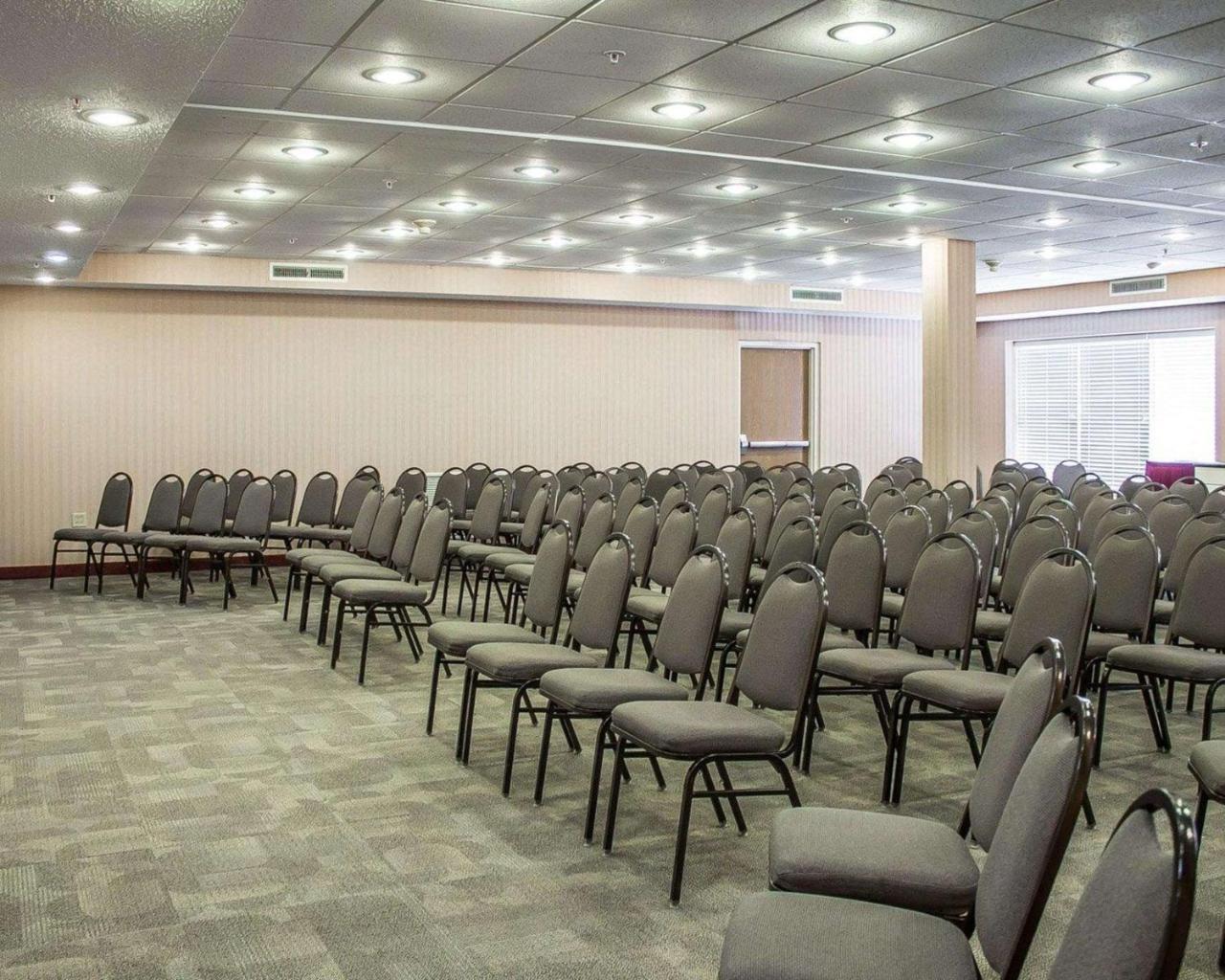 Quality Inn & Suites Bellville - Mansfield Dış mekan fotoğraf